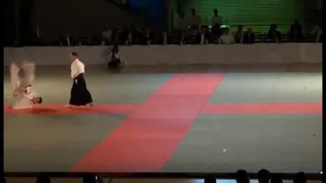 Demonstration performances of various styles of aikido. смотреть онлайн