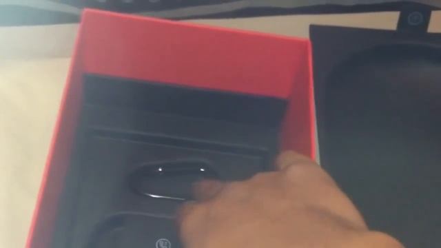 A Closer Look At Dre Beats Headphones смотреть онлайн