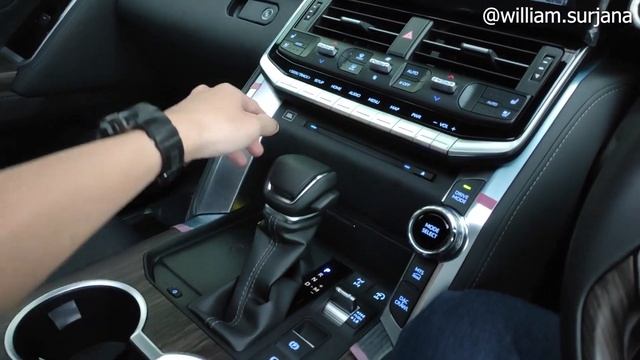 Toyota Land Cruiser VX-R 70th Anniv [J300] review - Indonesia смотреть онлайн