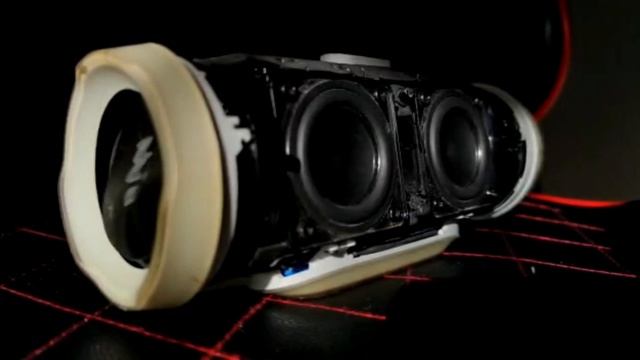 JBL CHARGE 3 TL VS FLIP 4.3 AD LFM 100%vol THE WEIRDEST WARPING I HAVE EVER SEEN смотреть онлайн