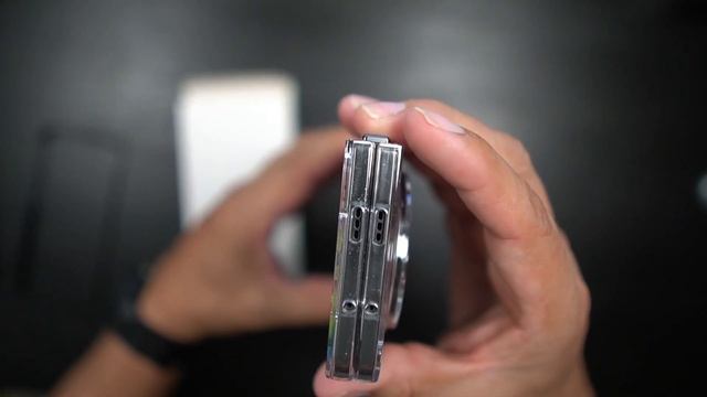 OnePlus Open Clear Case смотреть онлайн