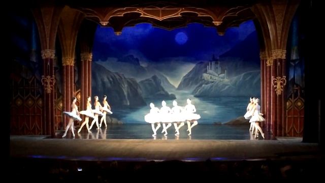 Танец Маленьких Лебедей, балет «Лебединое Озеро» (СПб и Москва) смотреть онлайн