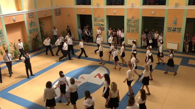 Вальс. Последний звонок 29.05.2018, школа 57 Киев смотреть онлайн