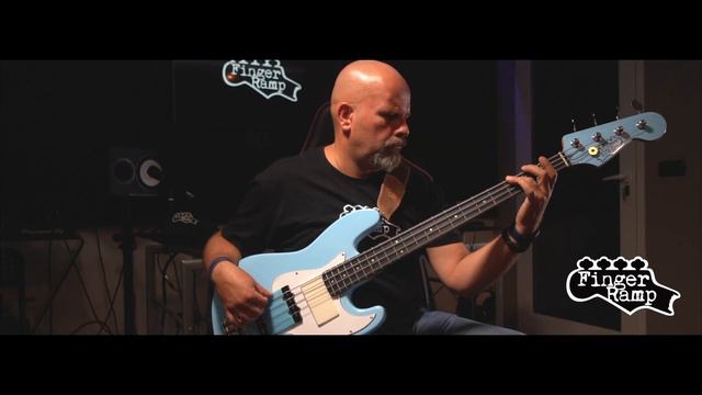 Dolcevita JB electric bass by FINGER RAMP GROOVE 01 смотреть онлайн