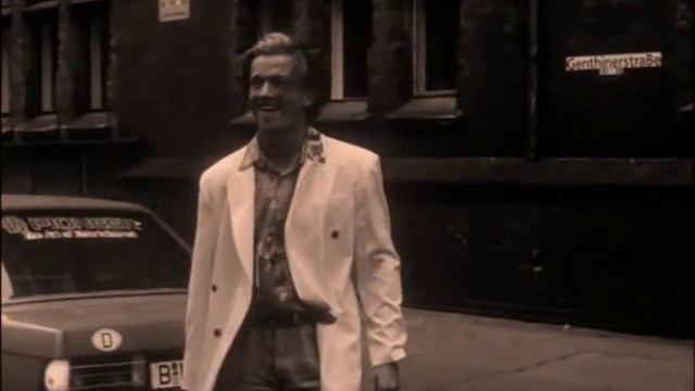 Młode Wilki- Pocałuj Noc