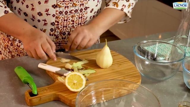 Recipe Video - Poached Pears in Mixed Berries & Hibiscus with Rose Water Cashew Cream (2 min) смотреть онлайн