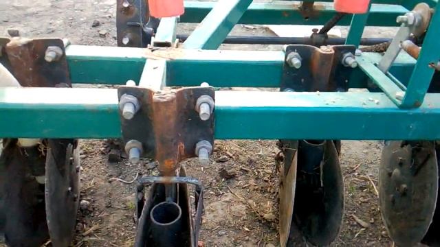 Дістав китайську діскову сівалку. Посівна начинається. смотреть онлайн