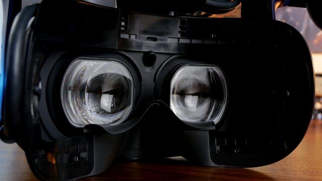 Vive Pro 2 vs Vive Cosmos Elite - Which should you buy? смотреть онлайн