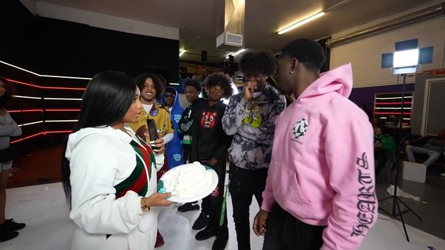 Truth Or Dare But Face To Face Las Vegas! смотреть онлайн