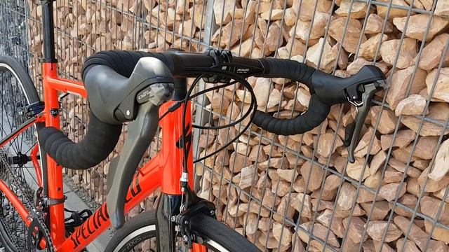 Specialized Allez 2018 Shimano Claris E5 Premium FACT Carbon Rennrad Gloss Rocket Red/Tarmac Black смотреть онлайн