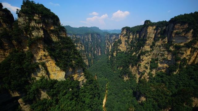 Comp_C007_C011_08244D_001_v01_6M_HB_tag0.mov