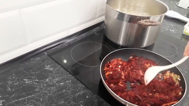 Очень вкусный борщ с фасолью! Мой рецепт. Быстро и вкусно!!! смотреть онлайн