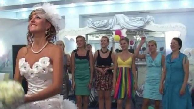 Свадебный букет -- атрибут счастья смотреть онлайн