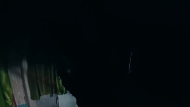 МЕНЯ РАЗЫСКИВАЕТ ПОЛИЦИЯ. УКРЫЛИСЬ на СКРЫТОЙ ДАЧЕ ДРУГА смотреть онлайн