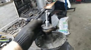 Замена передних стоек и  тормозных дисков Опель Корса D