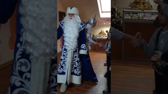 Экскурсия на фабрику "Иней" смотреть онлайн