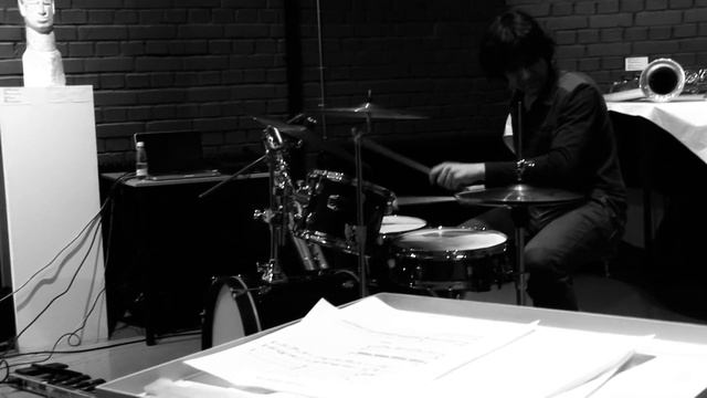 Baritone Domination - Live At Sidur Museum - Peter Solo смотреть онлайн