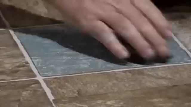 Lino Repair: Replacing a Small, Damaged Section смотреть онлайн