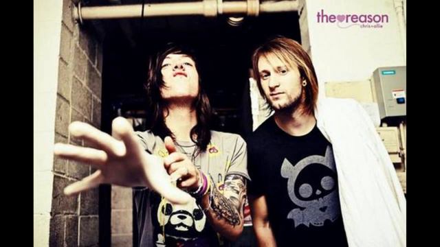 Breathe Carolina - With Or Without You смотреть онлайн