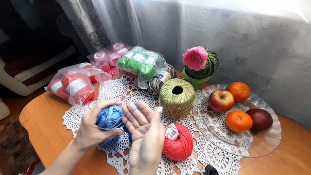 Красота из остатков летней пряжи. Думки? и идеи? смотреть онлайн