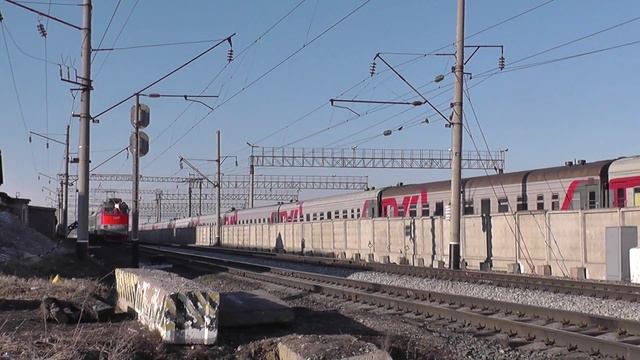 ЧС4Т-401 с пассажирским поездом Ижевск - Астрахань смотреть онлайн