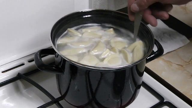 ВАРЕНИКИ. Как сварить вареники. смотреть онлайн