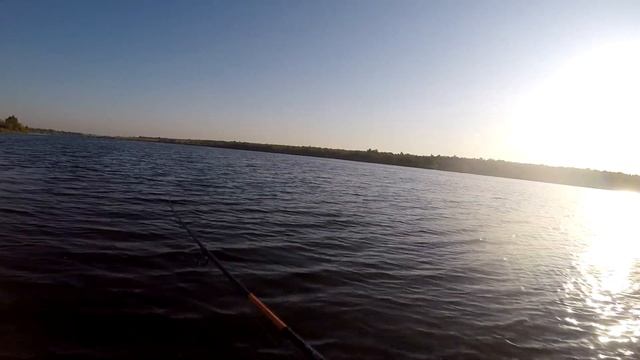 Ставок Семёновка !!! Карп поклёвывает))) Жор ОКУНЯ и Щуки!!! Руся снимает ДЖекПот)))) смотреть онлайн