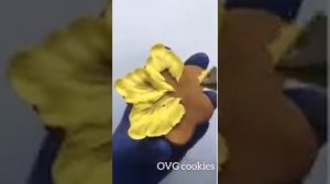 Цветы из айсинга насадками : нарцисс