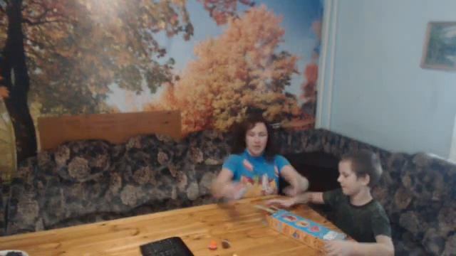 ИГРАЕМ В ПУШИСТЫЕ ПРОВОЛОЧКИ смотреть онлайн