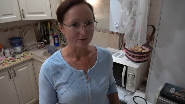 Хроника в городе. Октябрь 2023 г. По магазинам. Печатаю фото. Салат на ужин. Ремонтирую принтер. смотреть онлайн