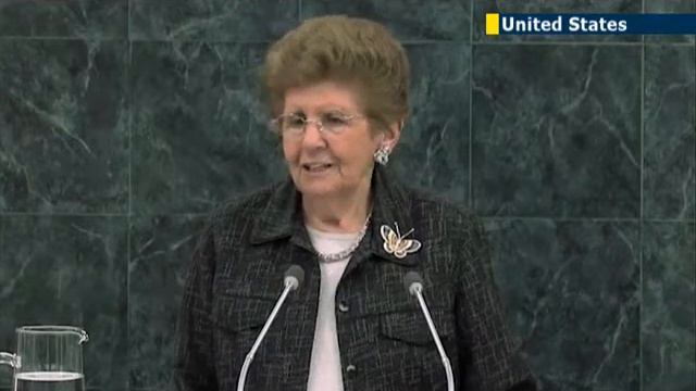 UN Holocaust Memorial: Steven Spielberg leads tributes to Jewish victims of Nazi genocide смотреть онлайн