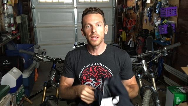 Pearl Izumi WRX MTB Rain Jacket - First Look смотреть онлайн