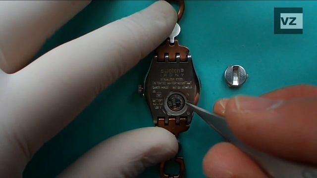 Замена батарейки в часах Swatch. Replace A Swatch Battery