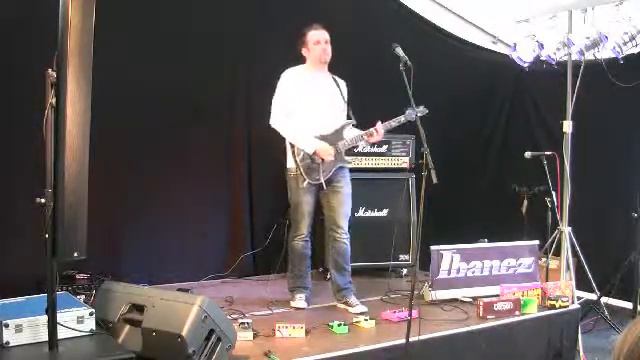 Ralf Sommerfeld shows Ibanez Tube Screamer on Ibanez Rg Guitar смотреть онлайн