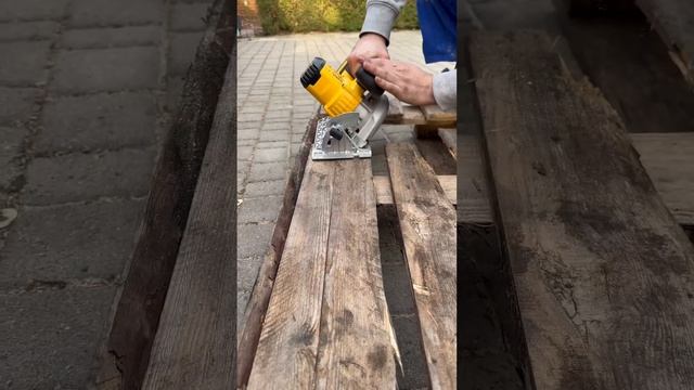 DeWALT DCS391 Saw ??