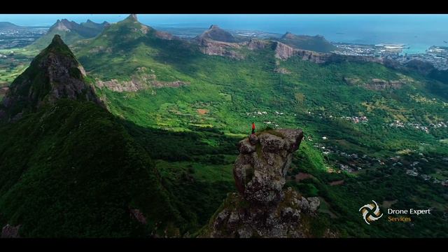 L'île Maurice Autrement - Le Peter Both avec Sonu... смотреть онлайн