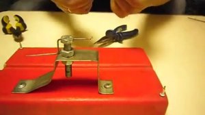 изготовление поводка скрутка -струна .станок для изготовления поводка струна