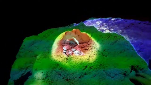 Build volcanoes in this Unity powered spatially augmented sandbox! смотреть онлайн