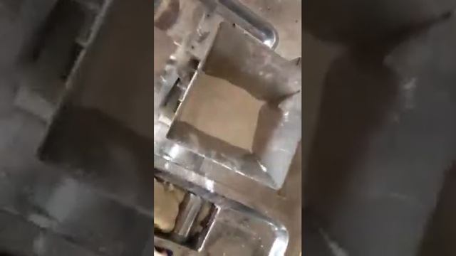 Пельменный аппарат JZ-80/100 для изготовления пельменей и вареников смотреть онлайн