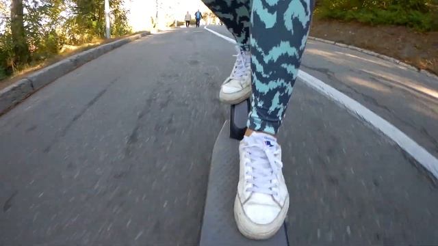 Электрический самокат Ninebot Kickscooter ES1 смотреть онлайн