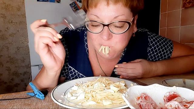 пожрем Мукбанг без мяса,колбасы и котлет/Обжор и разговоры на камеру