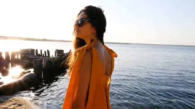 Платье-трапеция для кормящих мам в цвете Горчица смотреть онлайн