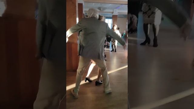 "Как надо зажигать!!!" смотреть онлайн