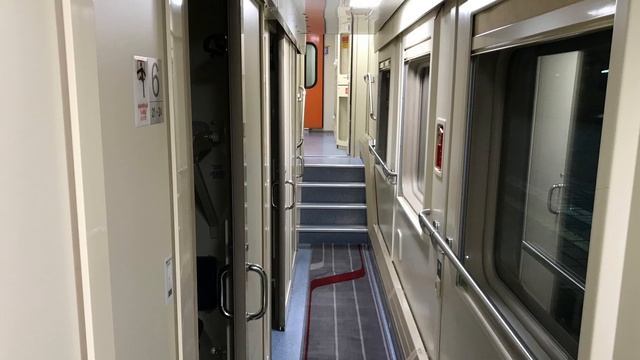 Train De Nuit Moscou - Saint Petersbourg. Russie. Ночной поезд Москва - Санкт Петербург. Россия