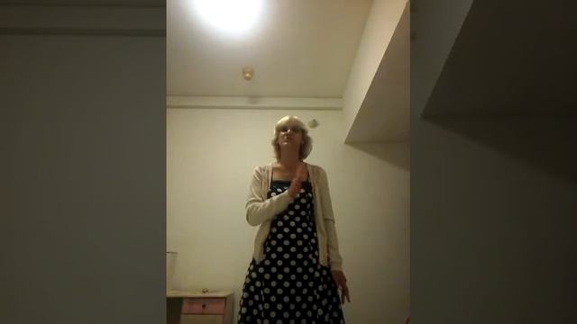 Быть знаменитым некрасиво.Пастэрнак.Стихи.Читает Эстэр. смотреть онлайн