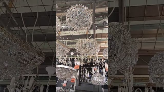 ЧИРОЙЛИ ЛЮСТРАЛАР смотреть онлайн