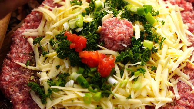 5 POUND PIZZA BURGER! - UNUSUAL COOKING 4K