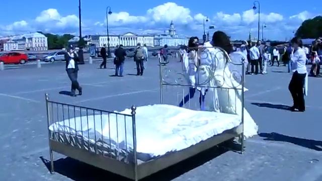 Pillow Fight.AVI