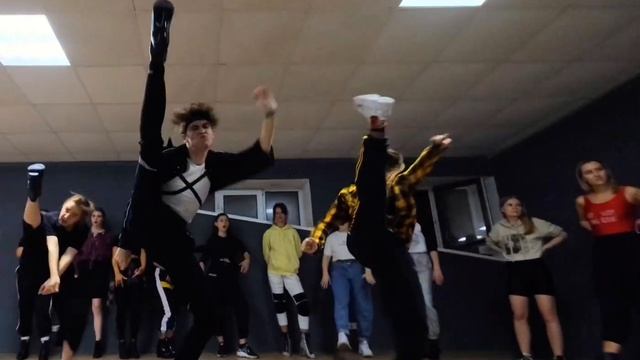Реквием играет тихо - Gonefludd (Алина Павлючкова и Максим Шпак) Хореография Дениса Дикинсона