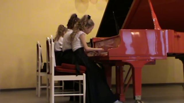Ю.Чичков-Счастливая песенка (св.обр.С.Назарова).mpg смотреть онлайн